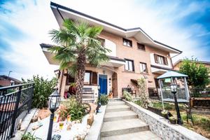 PORZIONE DI BIFAMILIARE A VOLVERA