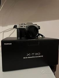 Fujifilm X-T30 Silver + obiettivo XC15-45mm