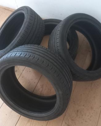 4 gomme 215/40/17 estive 
