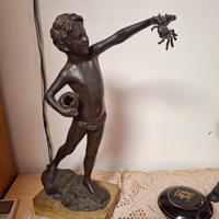 statua  lo scugnizzo Gennarino a capri