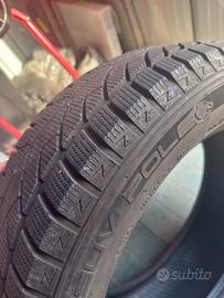 Gomme invernali Momo 215/60 R17