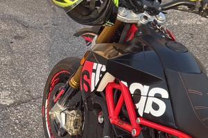 Aprilia Dorsoduro 900