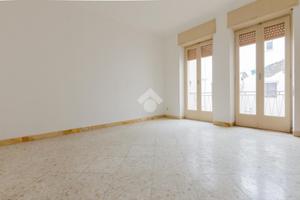 4 LOCALI A GIOIA DEL COLLE