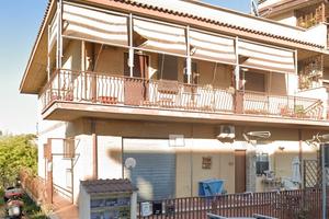 Negozio 65mq da ristrutturare, roma (caserosse)