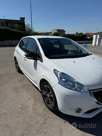 Peugeot 208 1.4 HDi 68cv
