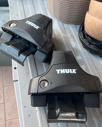Piedi Thule 754 + kit 1668 per Toyota Prius Plus