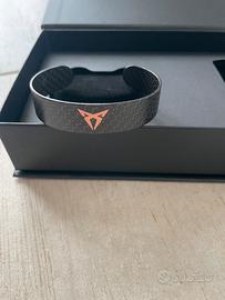 Bracciale CUPRA in fibra di carbonio