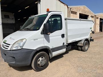 Iveco daily 35 vasca rifiuti