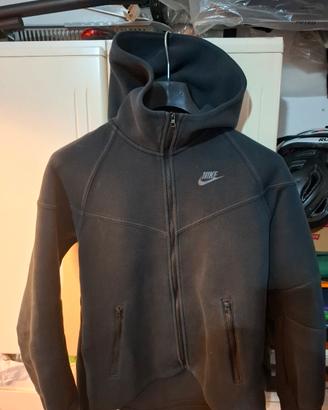 felpa nike tech