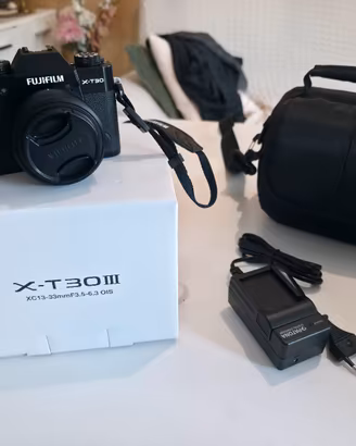 Fujifilm X-T30 III +obbiettivo xc13-33mm Nuova
