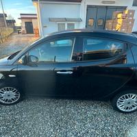ypsilon