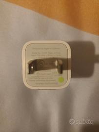 Caricabatterie originale Apple con attacco USA
