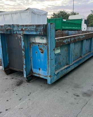 CONTAINER SCARRABILE USATO A CIELO APERTO