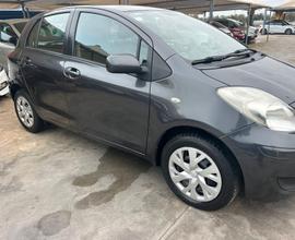 Toyota Yaris 1.0 5 porte Sol