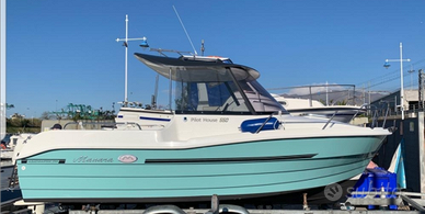 Manara 550 pilothouse promo