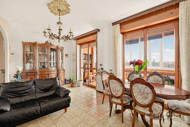 Appartamento di 95 m² con 3 locali e box auto a Co