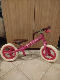 bicicletta senza pedali 