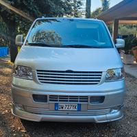 VW Transporter T5 (funebre)