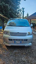 VW Transporter T5 (funebre)