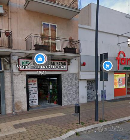 Locale commerciale 390 mq VIALE MAGNA GRECIA