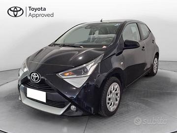 Toyota Aygo 5p 1.0 x-play 72cv