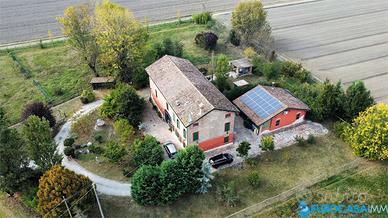 CORREGGIO - MERAVIGLIOSA TENUTA