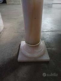 Colonnina di marmo 