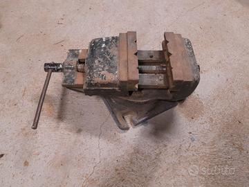 Morsa pesante girevole