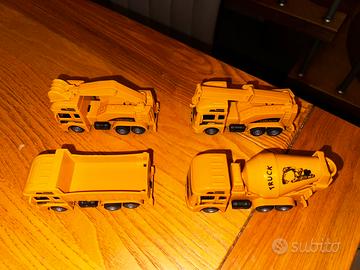 Set di auto giocattolo da costruzione/ edilizia