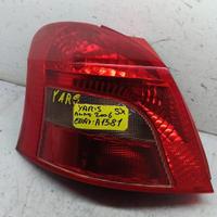 STOP FANALE POSTERIORE SINISTRO TOYOTA Yaris Serie