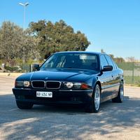 BMW E38 740i V8 MANUALE