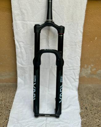 Forcella RockShox Yari RC 29" 170mm (2021)