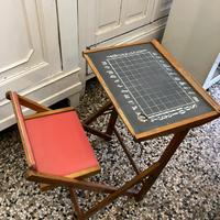 Vecchio banchetto per bambini