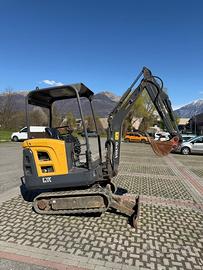 Mini Escavatore volvo EC17C 2014 17 qli