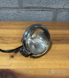 Faro supplementare per moto custom