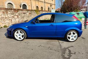 Ford Focus Rs ( IMPERIAL BLUE )