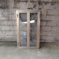 Finestra in alluminio 