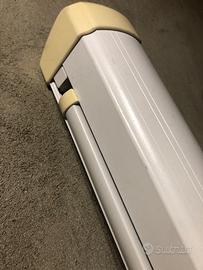 Schermo-telo motorizzato per videoproiezione