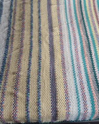 coperta in lana fatta a mano