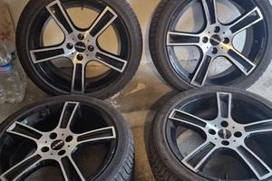 Pneumatici e cerchi in lega