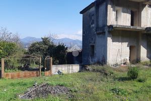 PORZIONE DI BIFAMILIARE A NOCERA INFERIORE