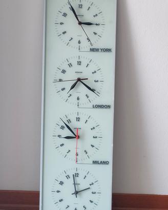 orologio da parete con 4 fusi orari 