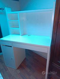 Scrivania completa IKEA