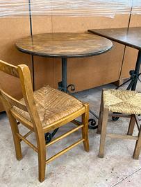 Tavolini e sedie per bar o pub