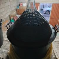 Damigiane in vetro con rivestimento