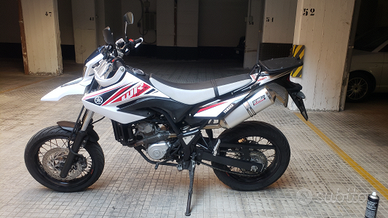 Yamaha WR125 x motard