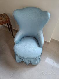 Poltroncina azzurra imbottita Vintage