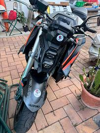Suzuki gsxs 950