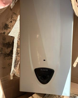 Scaldabagno a Gas Metano Ariston Fast Evo 11-14 LT