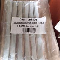 Stucco di fissaggio per piani cottura e lavelli 3m